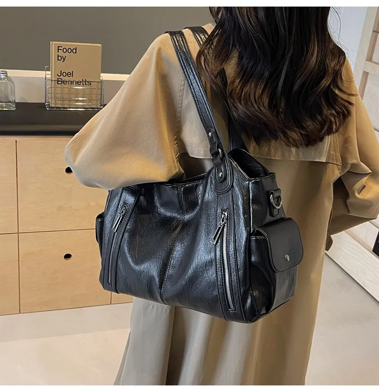Bolsa Grande Feminina com Alça Adicional